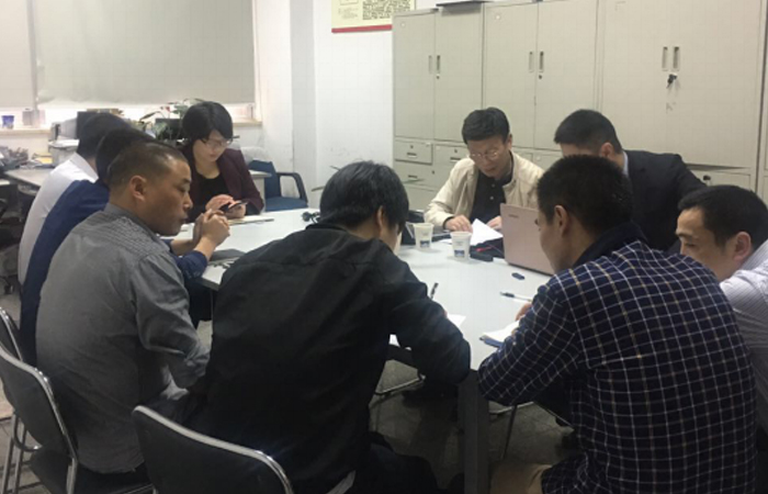 鴻寶集團高精度全自動交流穩(wěn)壓器和小型斷路器 再次順利通過CCC質(zhì)量認證復(fù)評